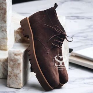 Brown suede boot